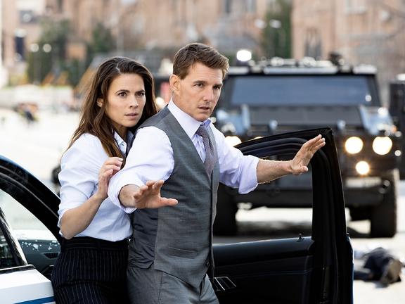 Hayley Atwell and Tom Cruise in 'Mission: Impossible Dead Reckoning Part One' (2023) | Image: Paramount Pictures