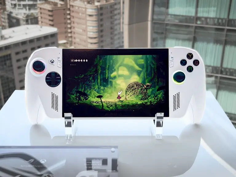 ASUS ROG Xbox Ally | Image: Dean Blake / Man of Many