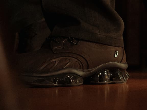 Asics gel kinetic sp on foot