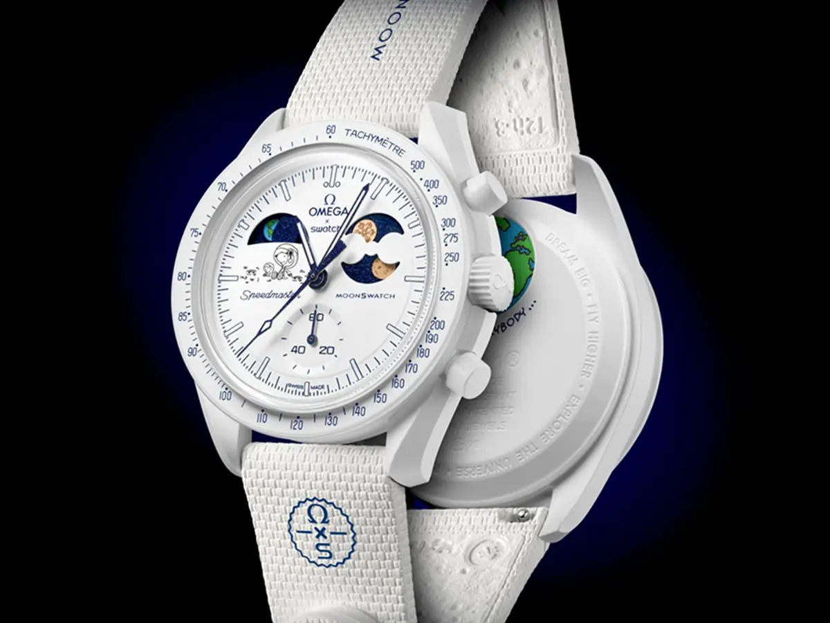 Omega x swatch mission to the earthphase 'cold moon'