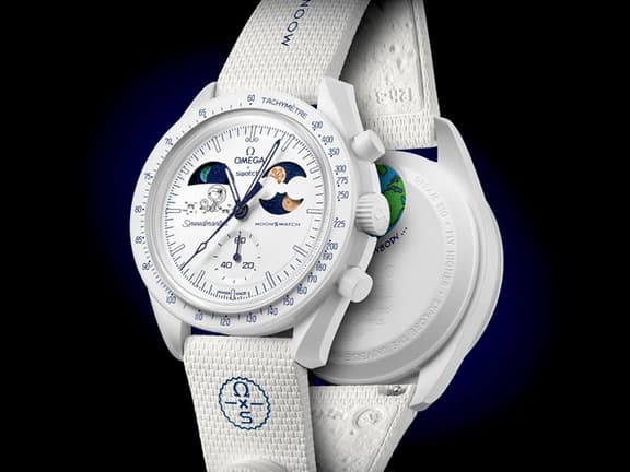 Omega x swatch mission to the earthphase 'cold moon'