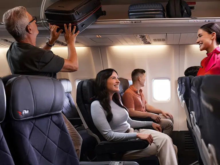 Qantas economy plus feature
