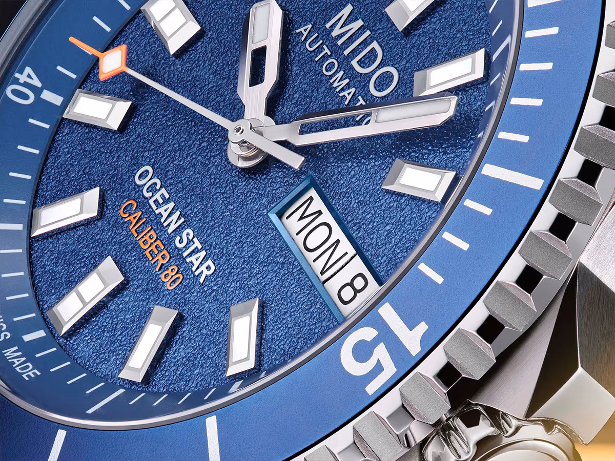 Mido ocean star 200 m026 930 11 041 00 dial