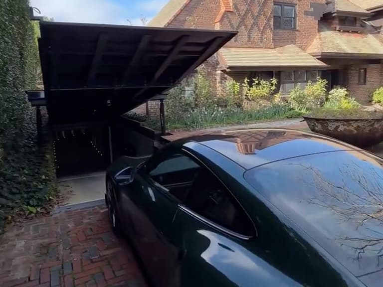 Morgan waterhouse batcave mansion 0003 layer 1