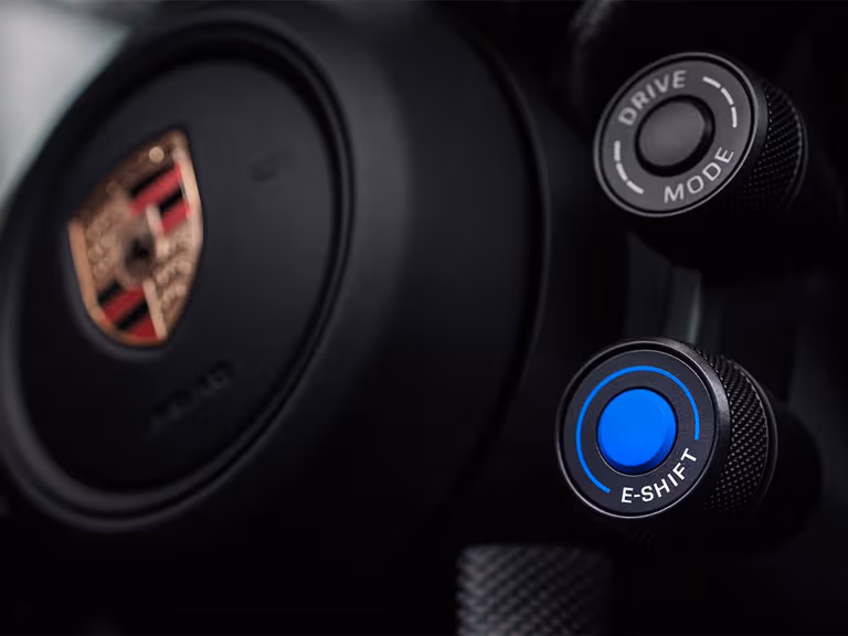 Porsche e shift 2