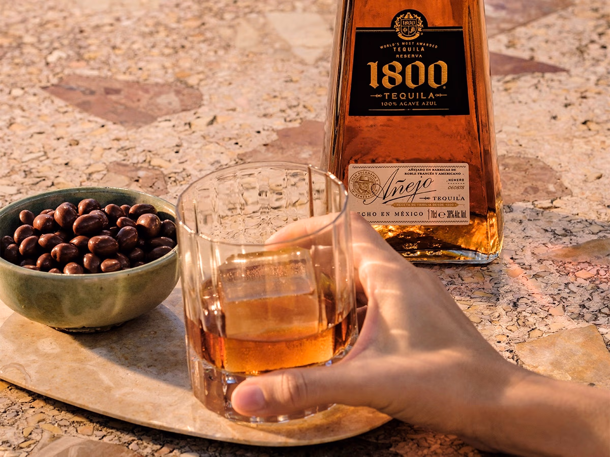 1800 tequila - old fashioned 0001 1800 anejo 196 retouched