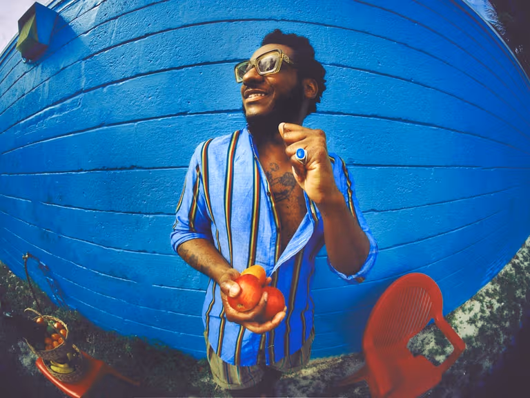 Leon bridges blue wall press image - credit joshua kissi