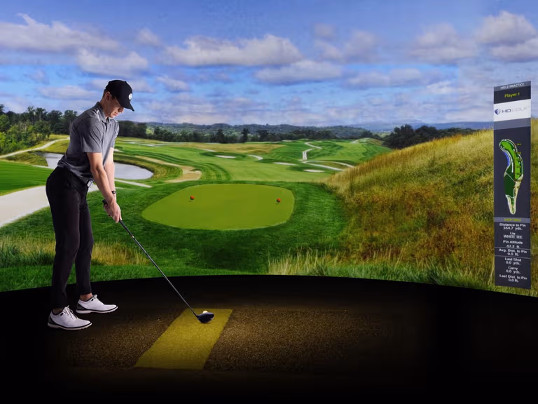 HD Golf simulator at Kingpin Melbourne