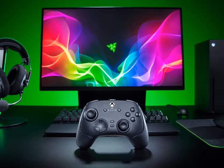 Razer wolverine v4 pro 1