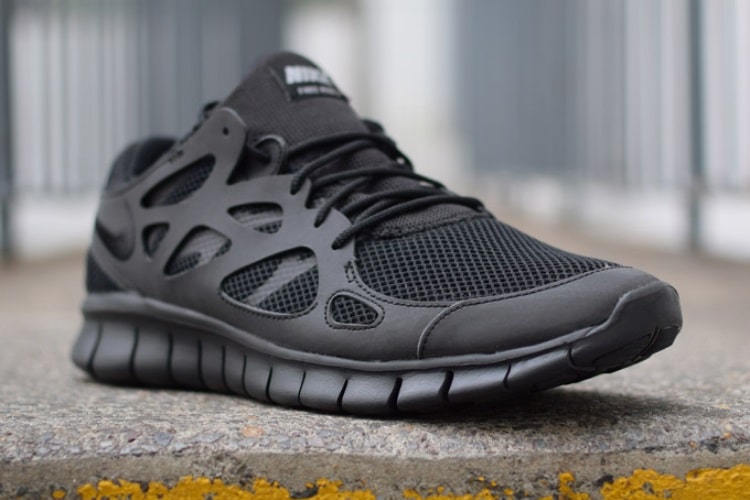 Nike Free Run 2 Triple Black | Man of Many