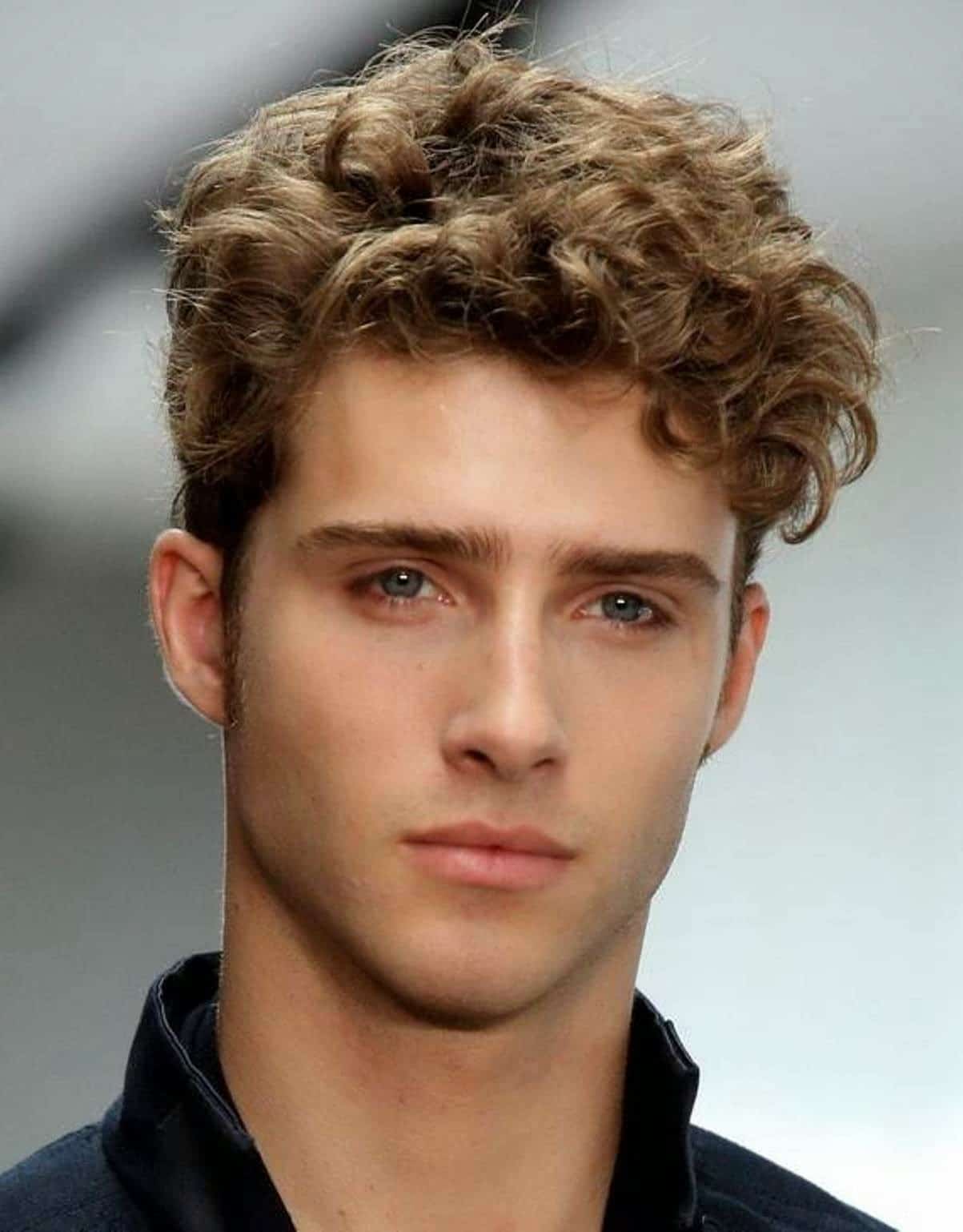 cool short curly hairstyles for men