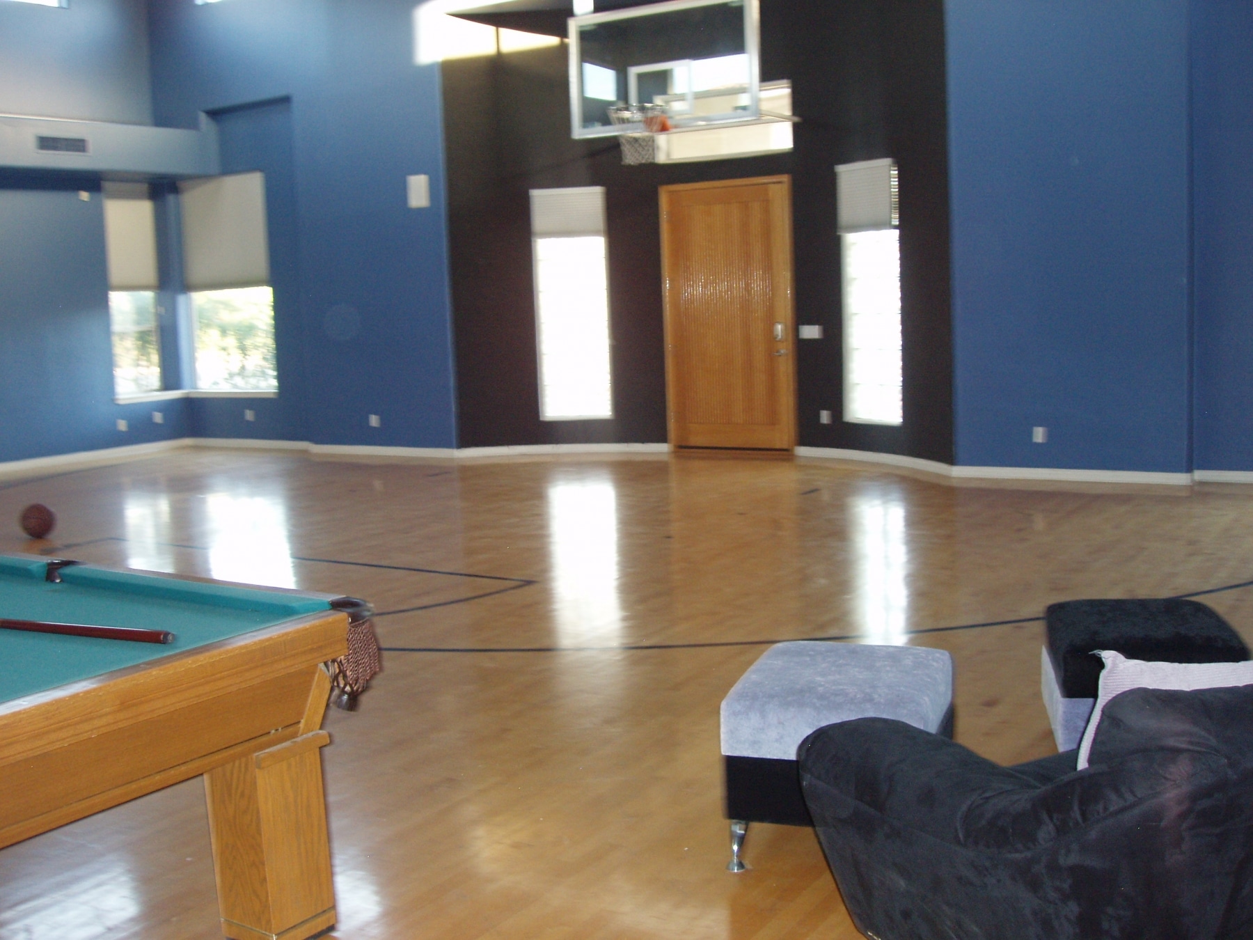 Putting the Air in Airbnb 7 Places to Stay with a Basketball Court