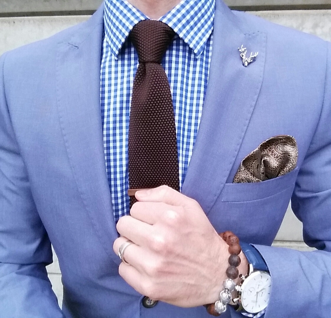 plain coloured shirt with different coloured tie square