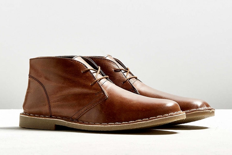 omega casual chukka boot