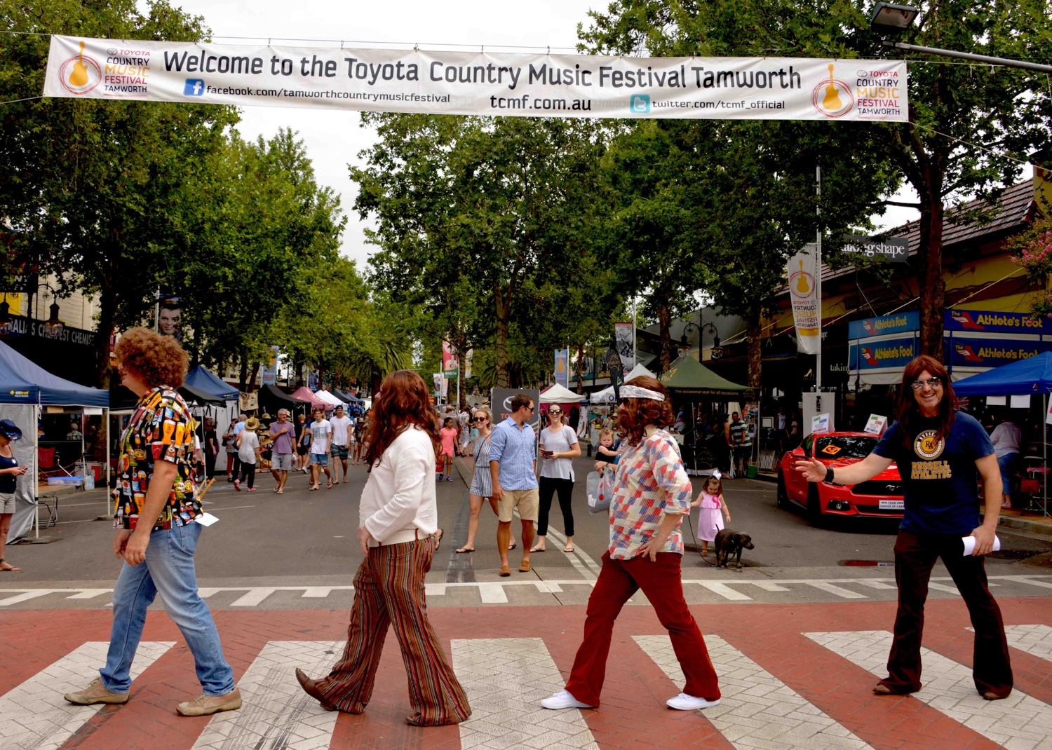 Peel Street - Outside Bonds Outlet - Tamworth Country Music Festival