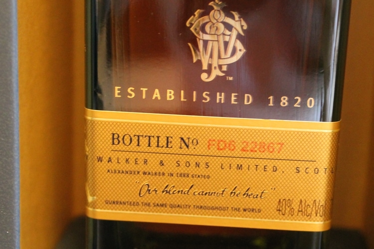 johnnie walker blue label whisky bottle