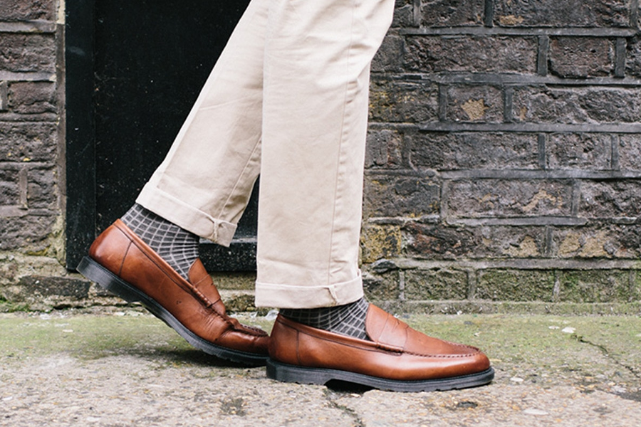 Can loafers go with casual shirt and pant? - Quora