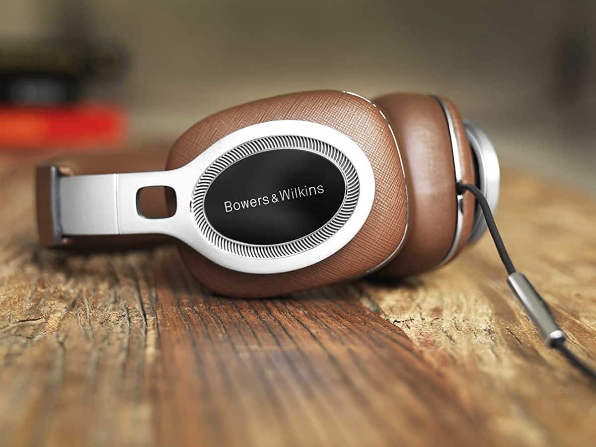 Bowers & Wilkins P9 Signature Headphones