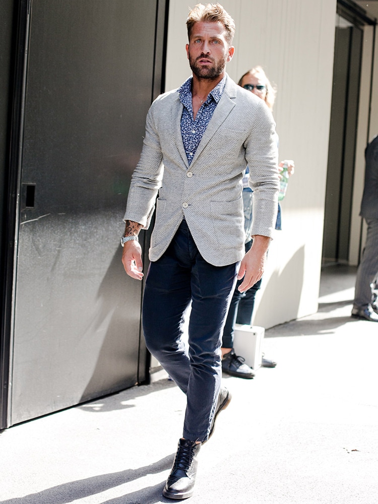 smart casual dressing for man