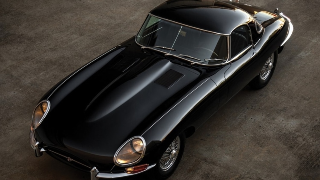 1966 Jaguar E Type Series 1 4 2 Litre Roadster Sold At Auction Man Of Many