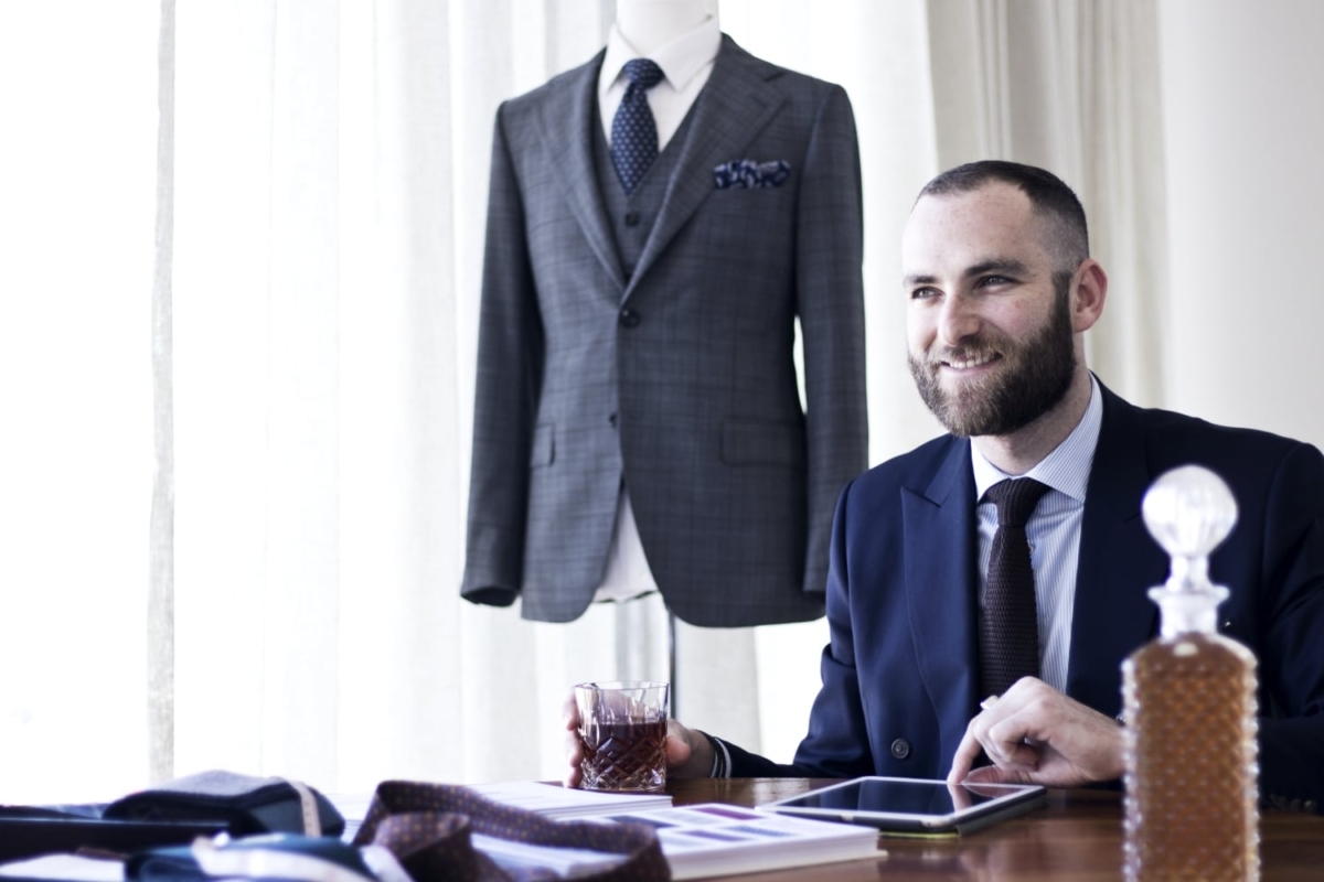 A Guide to Types of Suit Fabric and Thread Count | Man of Many