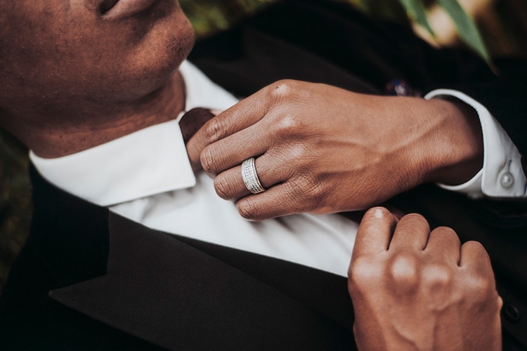 Guide to Buying a Men's Wedding Ring | Man of Many