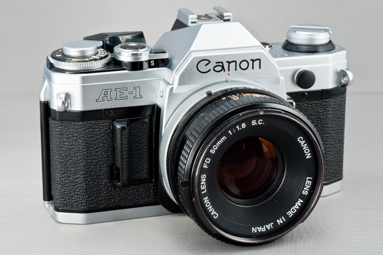 10 Best Traditional Film  Cameras  Brand New  Man of Many