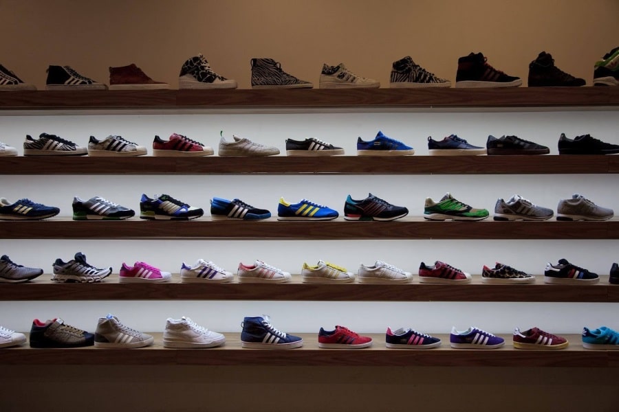 group a street sneaker shop