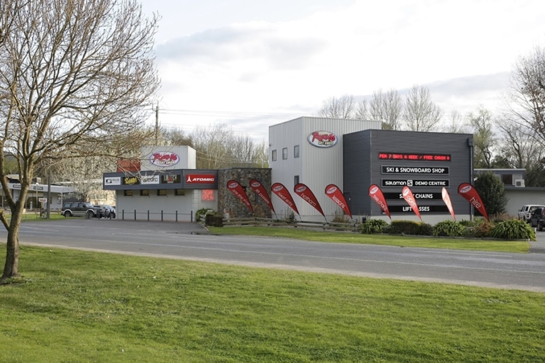 10 Best Ski and Snowboard Shops in Melbourne Man of Many