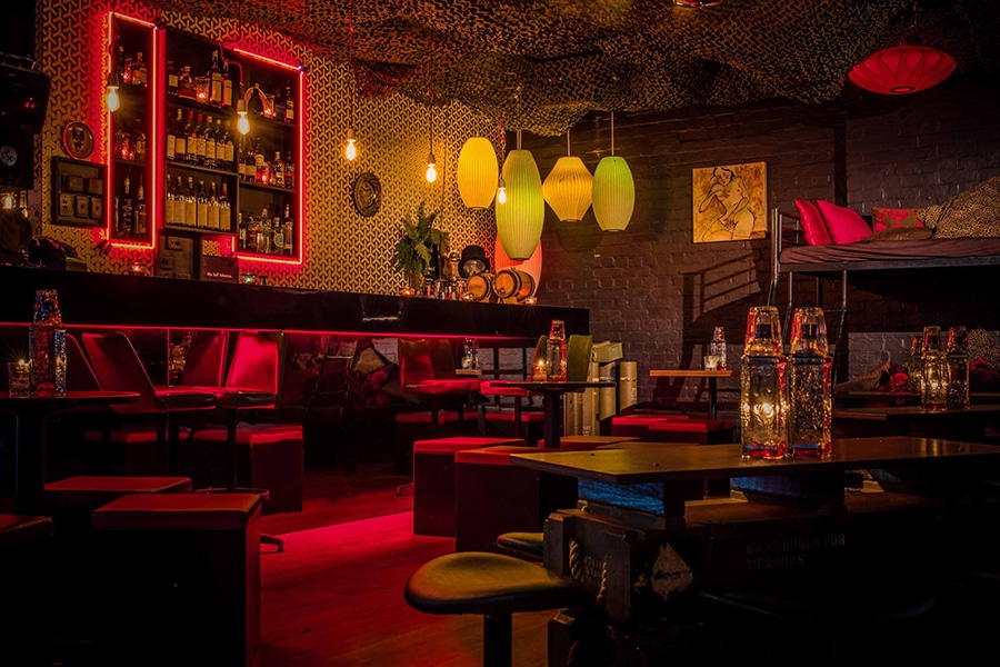 20 Best Hidden Bars In Melbourne Man Of Many