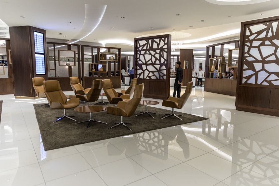 etihad business class lounge