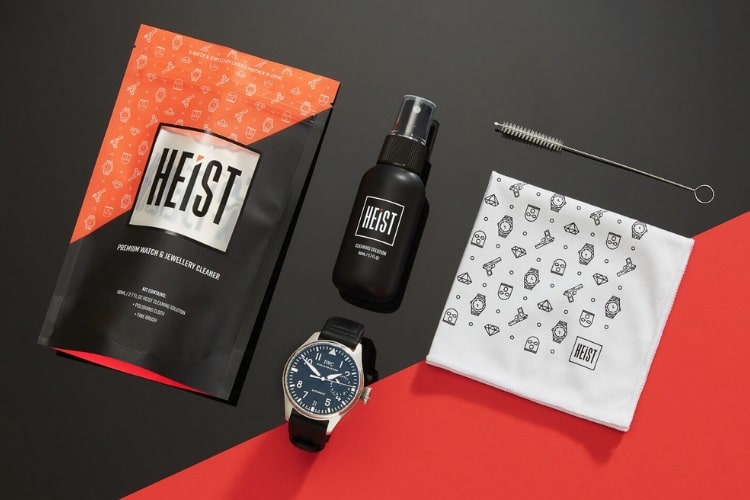 heist watch cleaning kit