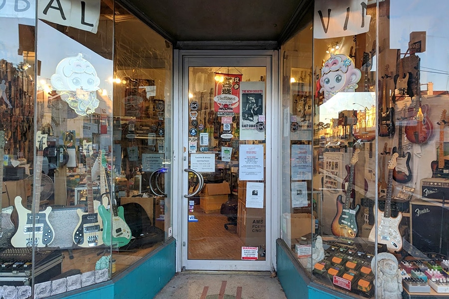 global vintage guitars store