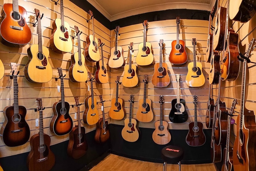 13 Best Vintage Guitar Shops in Sydney | Man of Many