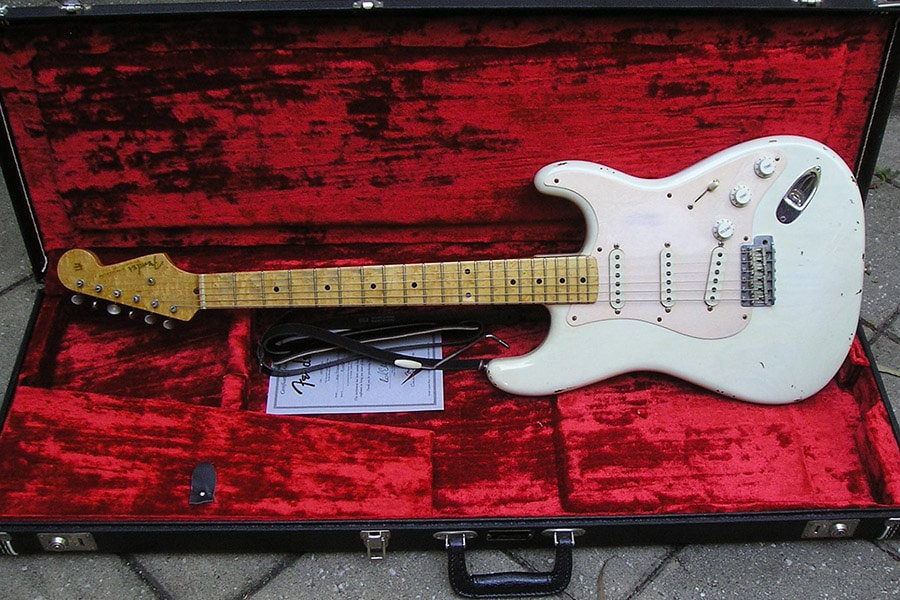 white electric matt vintage guitars