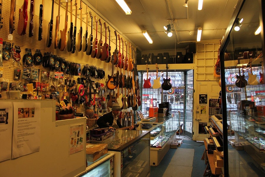 guitar consignment near me