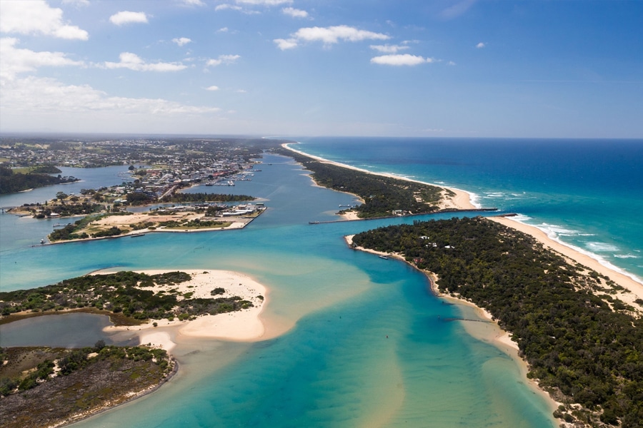 shoreline drive gippsland lakes coastal park