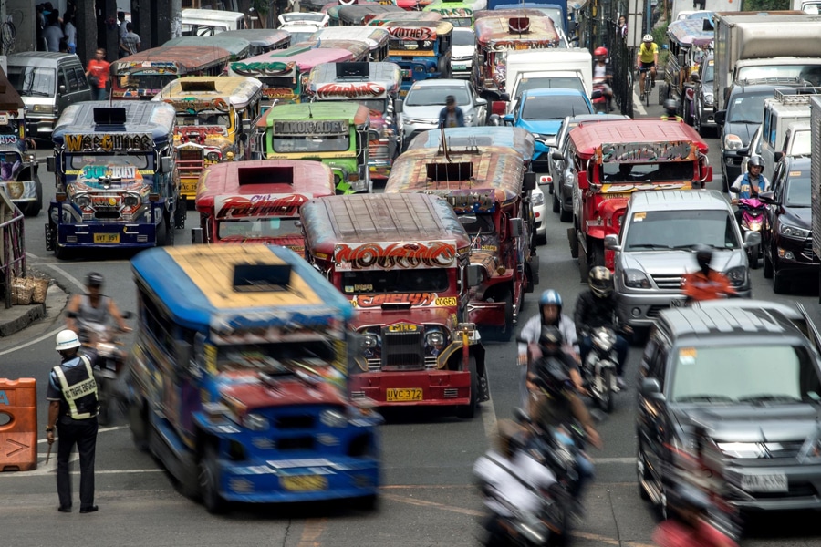 jeepney bus travel in manila