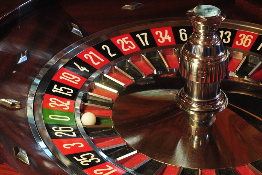 gambling roulette wheel 