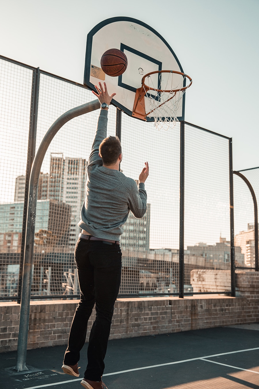 nba star matthew dellavedova jumping