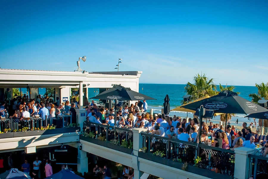 captain baxter rooftop terrace overlooking beach