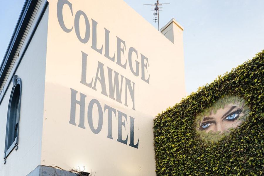 college lawn hotel