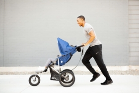 10 best jogging strollers for dad on the run