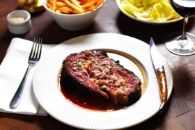 cut bar and grill sydney steakhouse