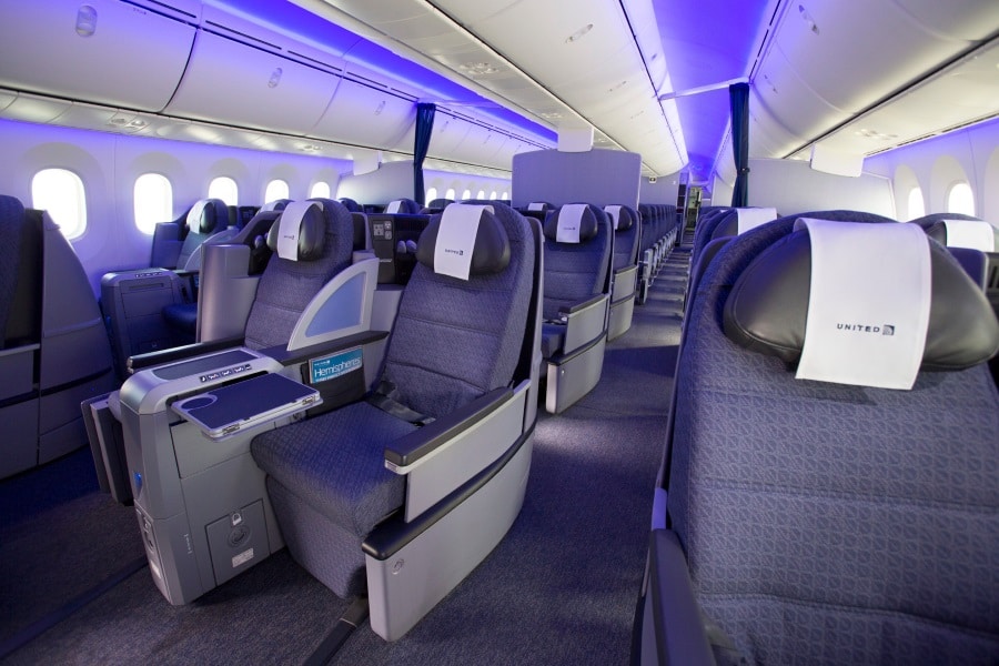 United Airlines 787 Dreamliner Polaris Business Class Review Man Of Many