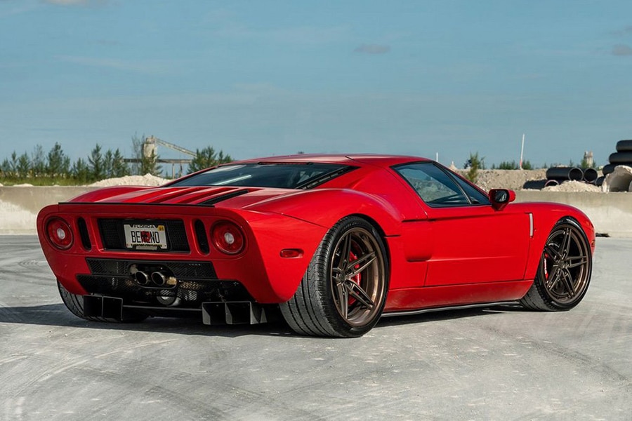 Ford gt 2000