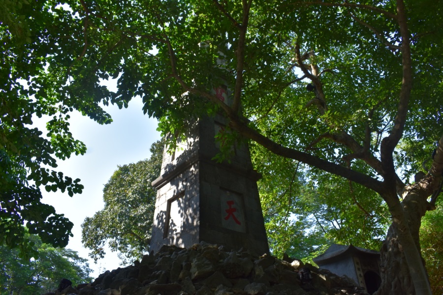 hanoi shrine