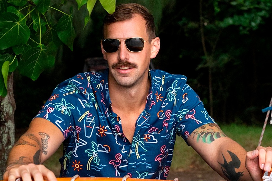 19 Best Hawaiian Shirt Brands For Men