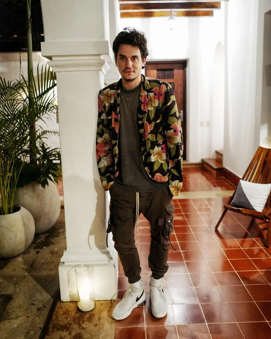 Style Guide How To Dress Like John Mayer Man Of Many