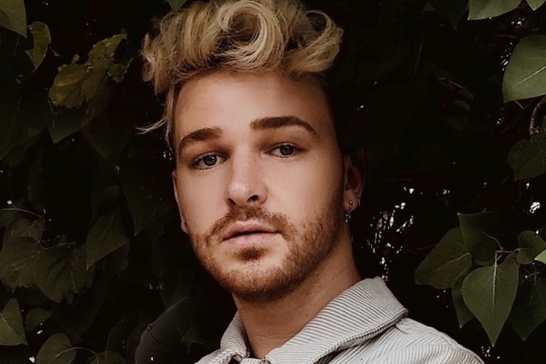 20 Best Men's Fashion YouTubers Man of Many